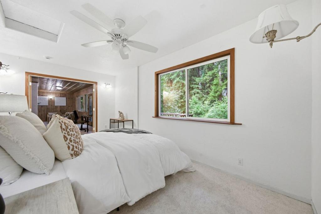 12 Haven Lane Property Photo 20