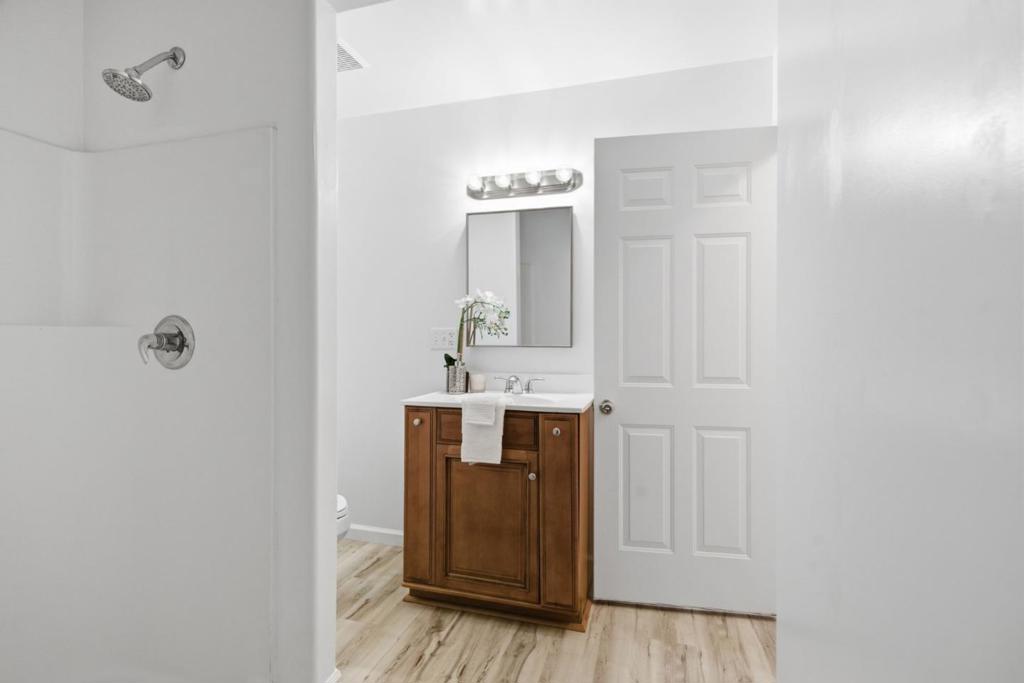 12 Haven Lane Property Photo 21