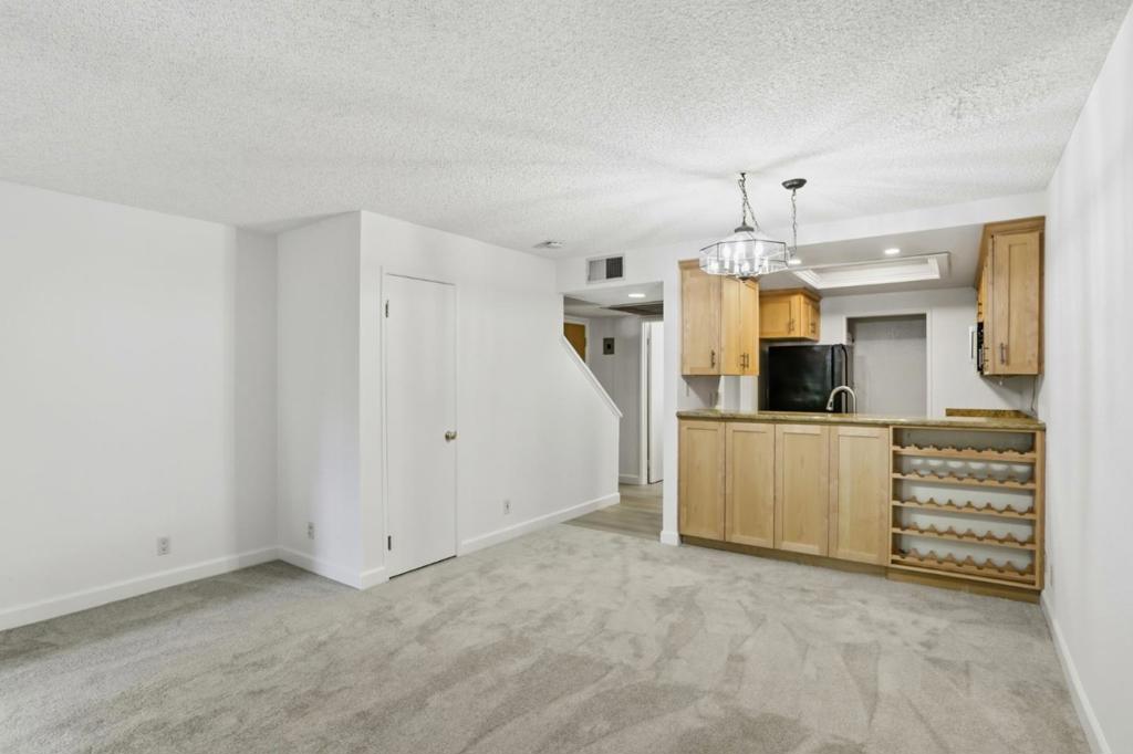 1028 Summermist Court Property Photo 6