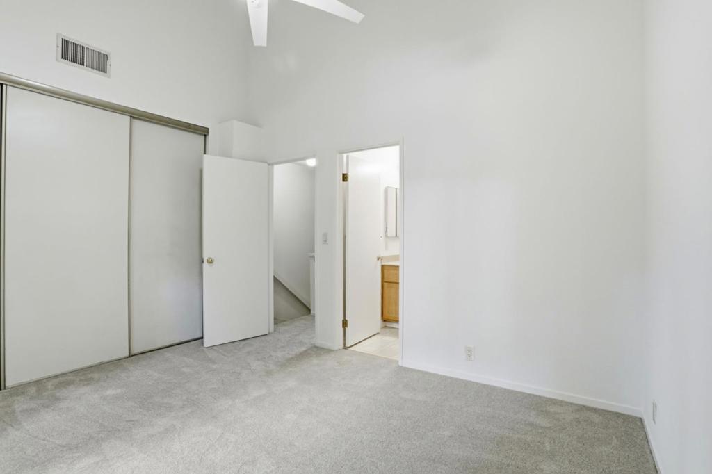 1028 Summermist Court Property Photo 17