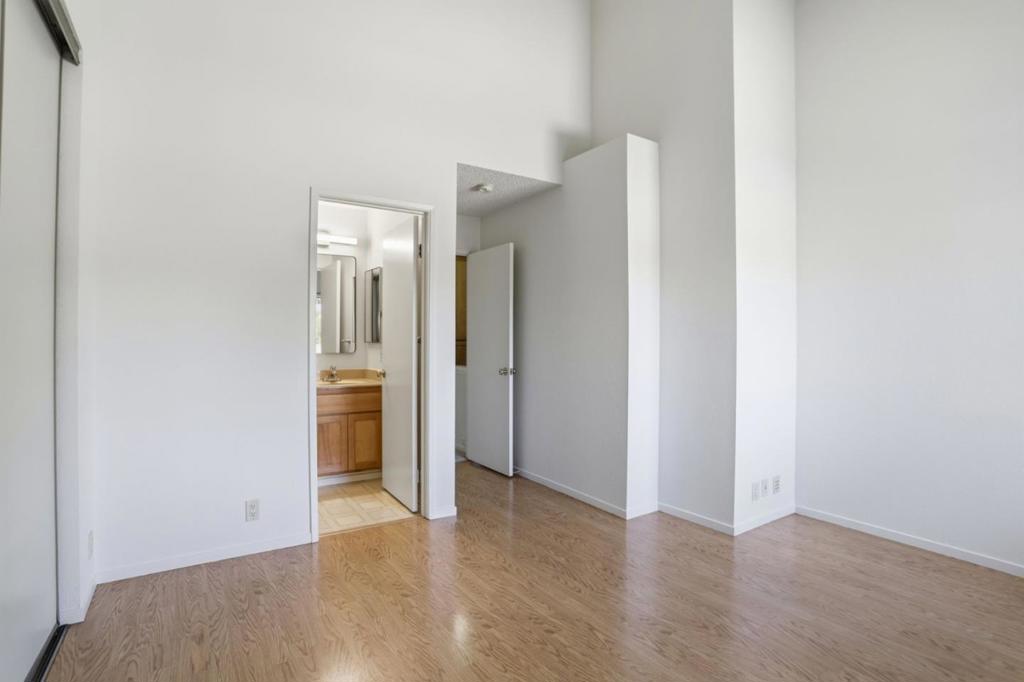 1028 Summermist Court Property Photo 20