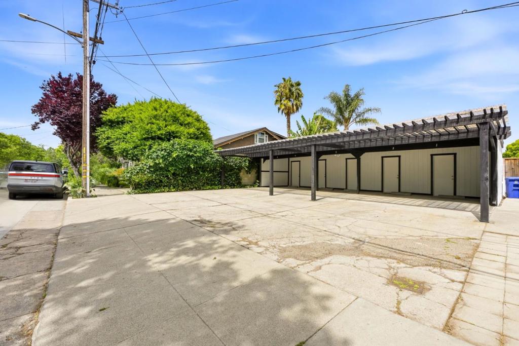 1263 Park Avenue Property Photo 18