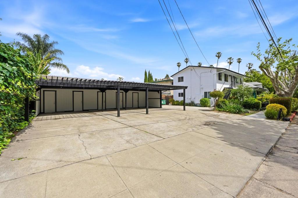 1263 Park Avenue Property Photo 19