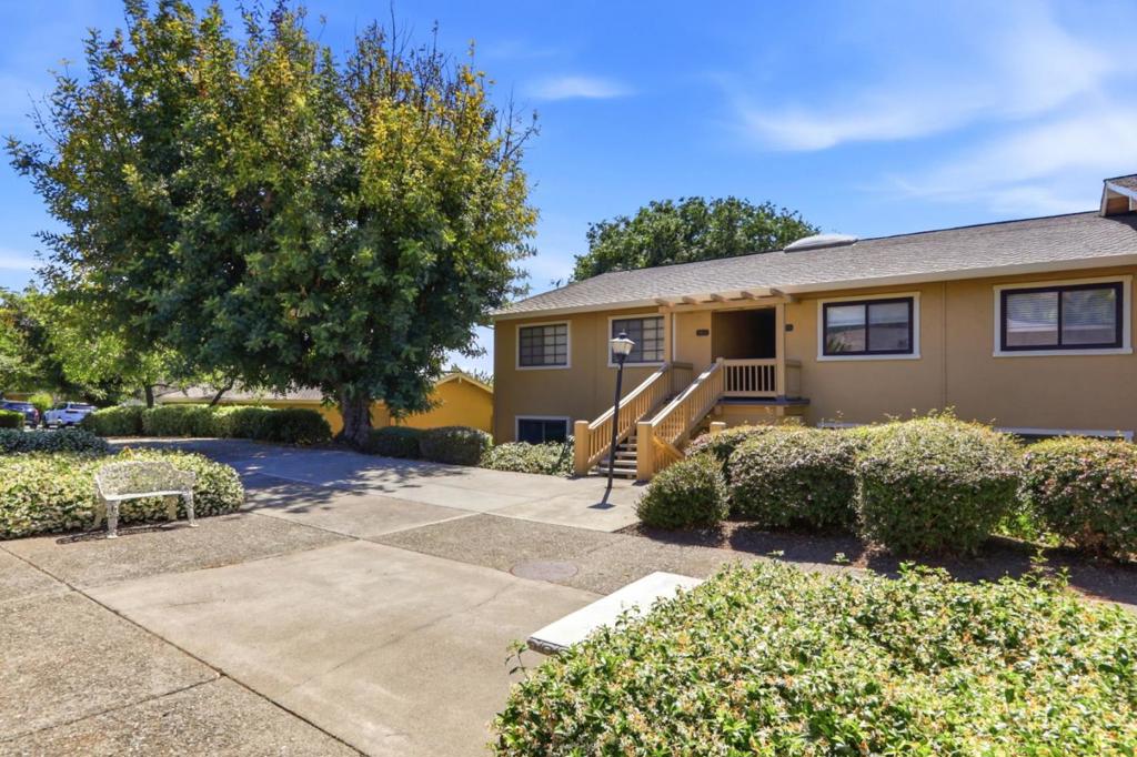 5058 Cribari Vale Property Photo 35