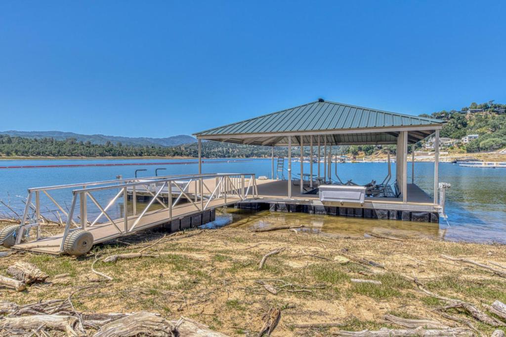 8213 Bass Point Property Photo 11