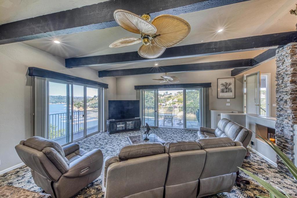 8213 Bass Point Property Photo 19