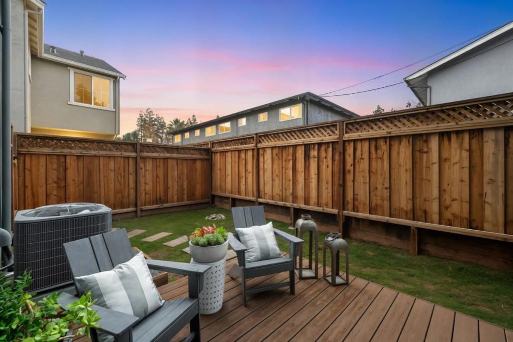 4909 Vivi Place Property Photo 30