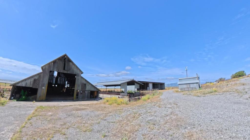 4790 Pacheco Pass Highway Property Photo 6