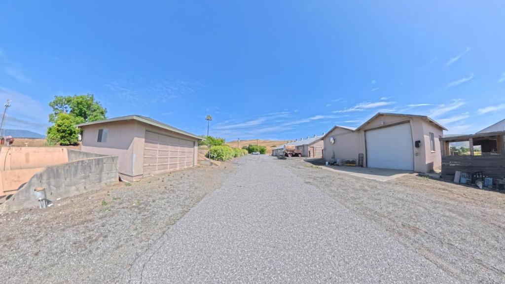 4790 Pacheco Pass Highway Property Photo 9