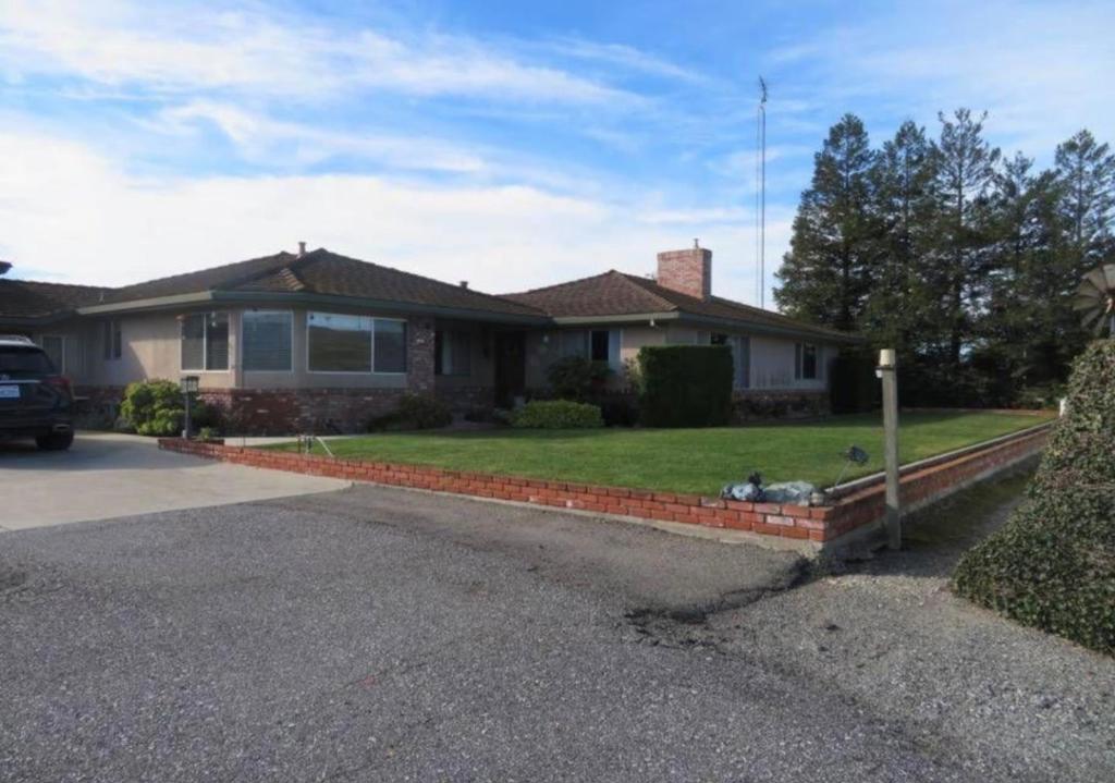 4790 Pacheco Pass Highway Property Photo 25