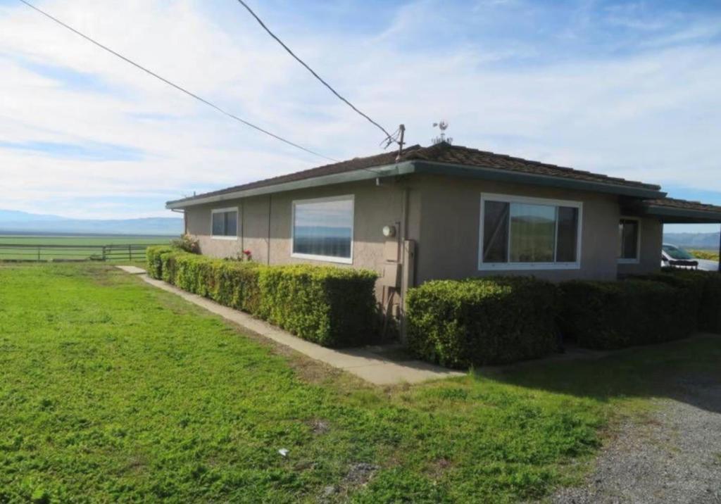 4790 Pacheco Pass Highway Property Photo 27