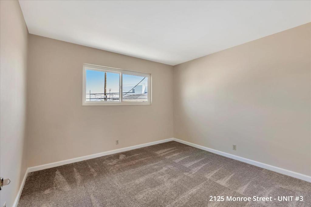 2125 Monroe Street Property Photo 7