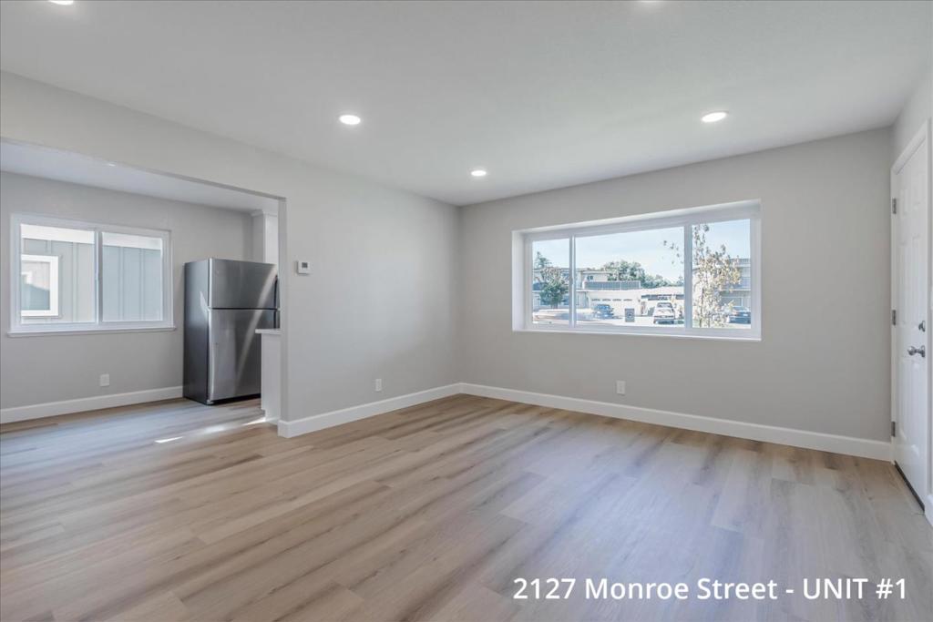 2127 Monroe Street Property Photo 3