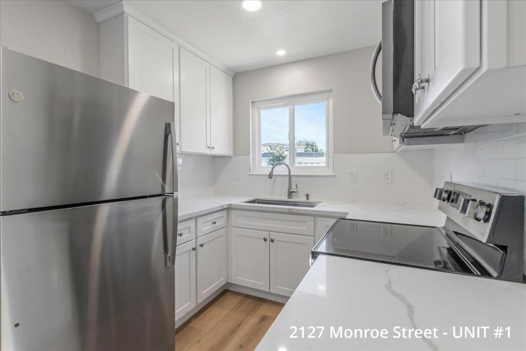 2127 Monroe Street Property Photo 7