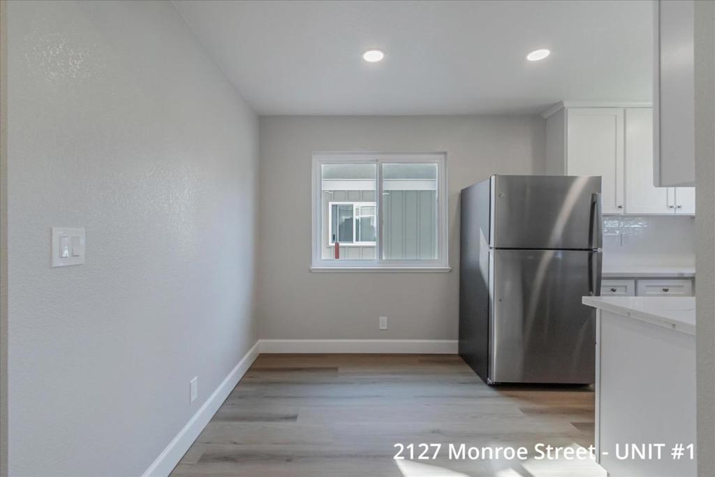 2127 Monroe Street Property Photo 8