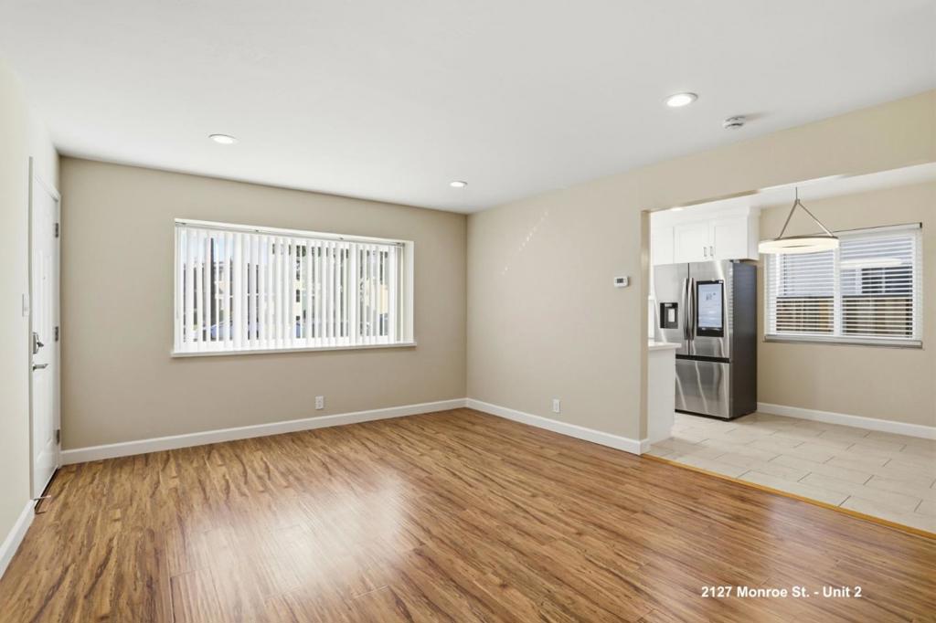 2127 Monroe Street Property Photo 15