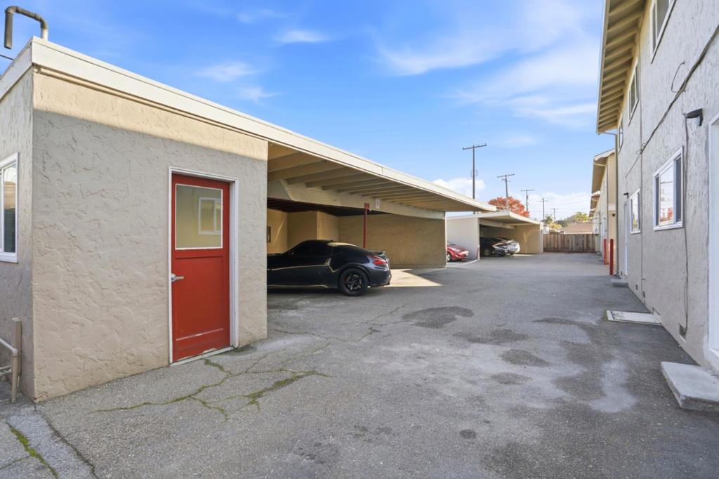 2127 Monroe Street Property Photo 34