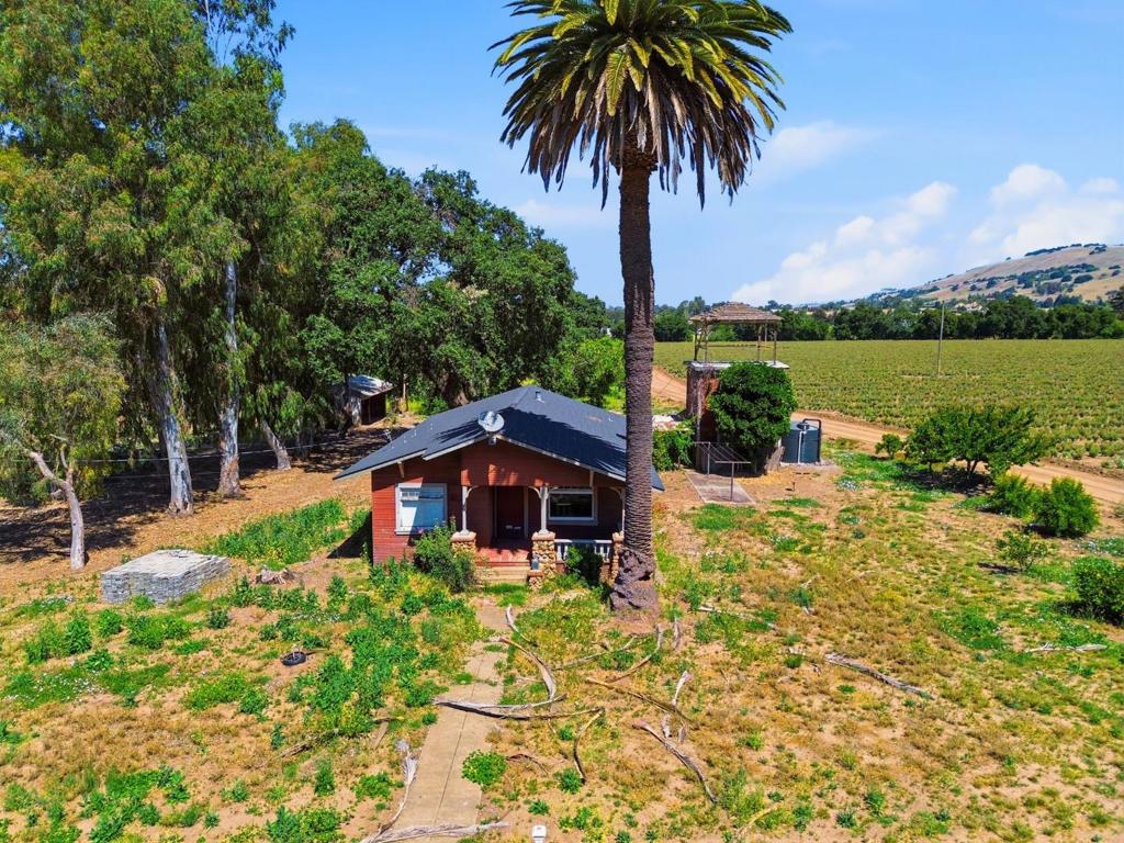 3115 Leavesley Road Property Photo 2