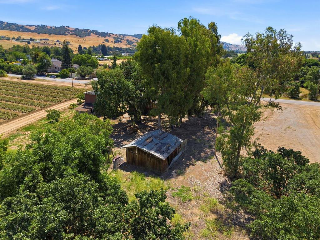 3115 Leavesley Road Property Photo 7