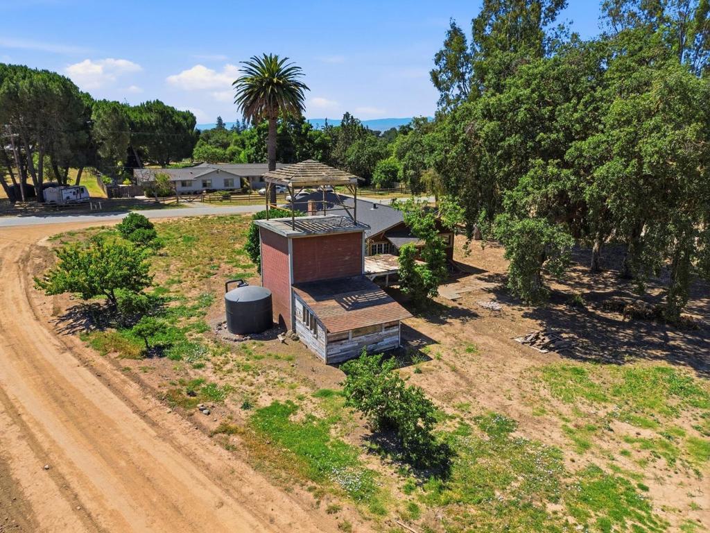 3115 Leavesley Road Property Photo 8