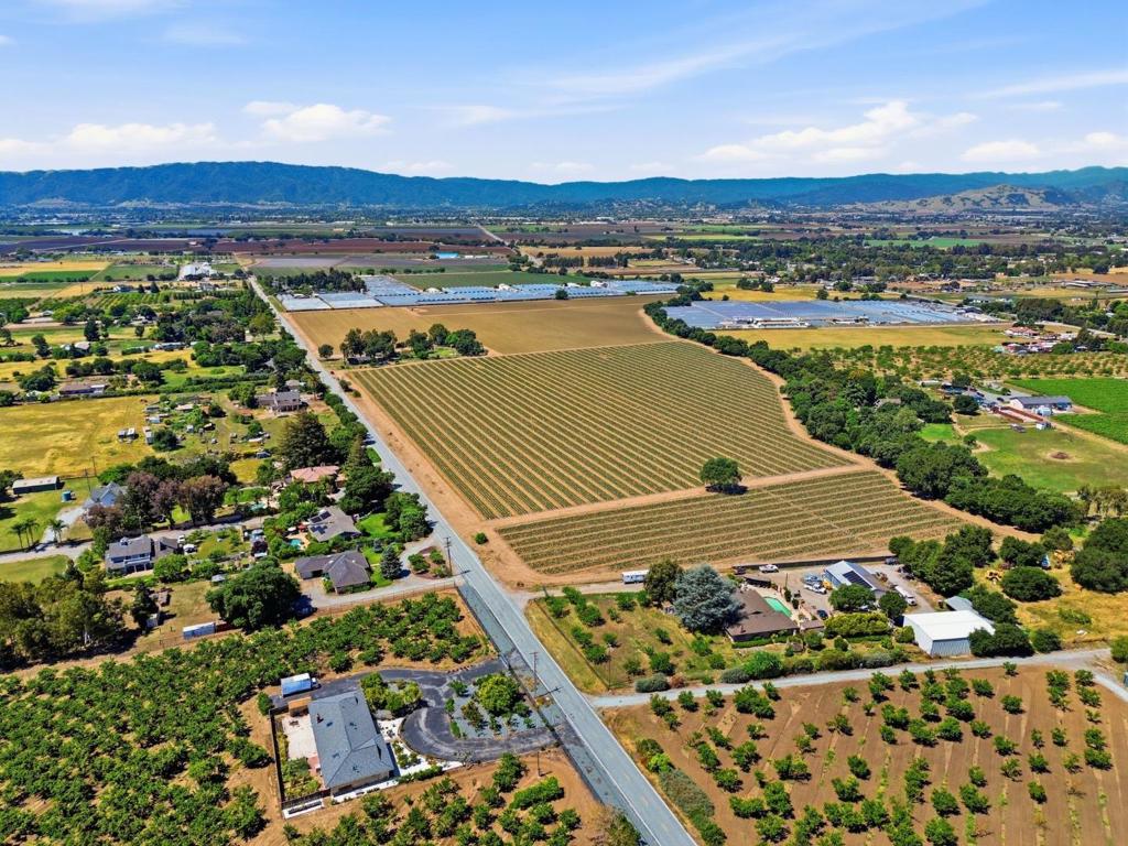 3115 Leavesley Road Property Photo 18
