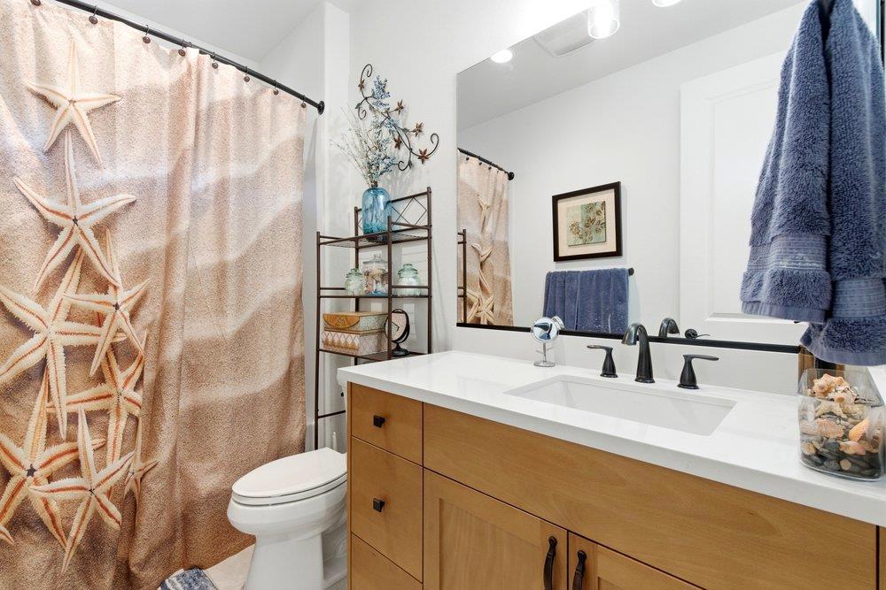 2041 Santoro Way Property Photo 21
