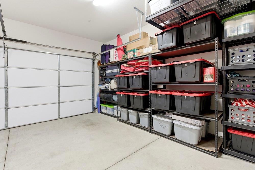 2041 Santoro Way Property Photo 25