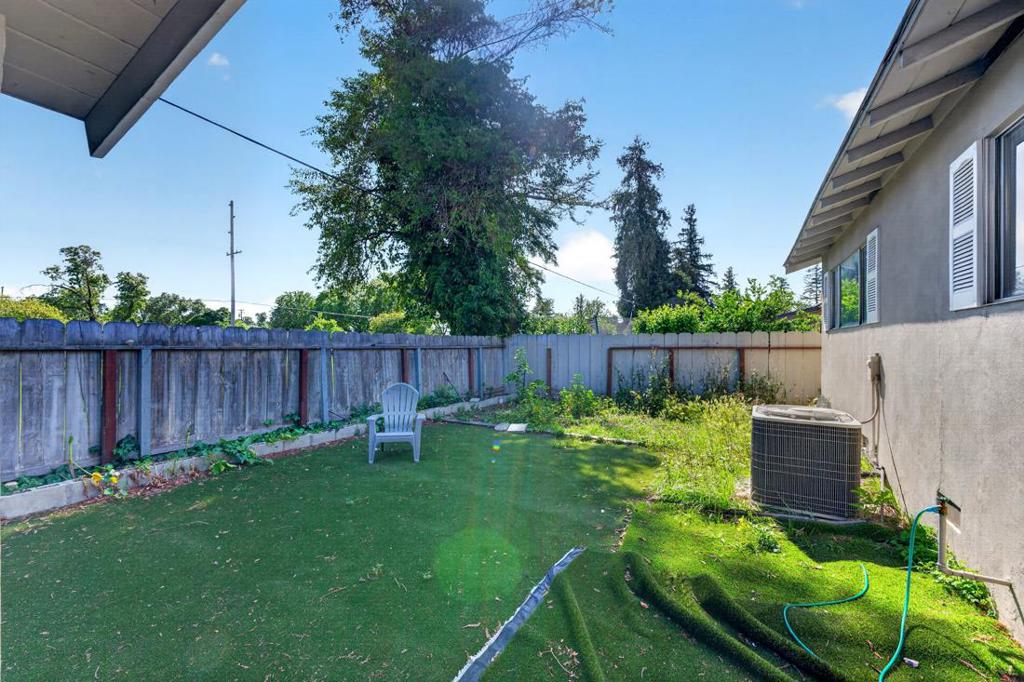 2036 Shaw Avenue Property Photo 21