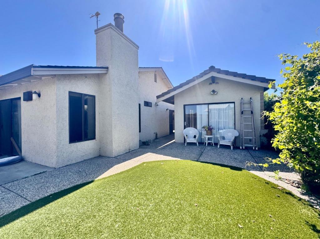 1470 Ghione Drive Property Photo 2