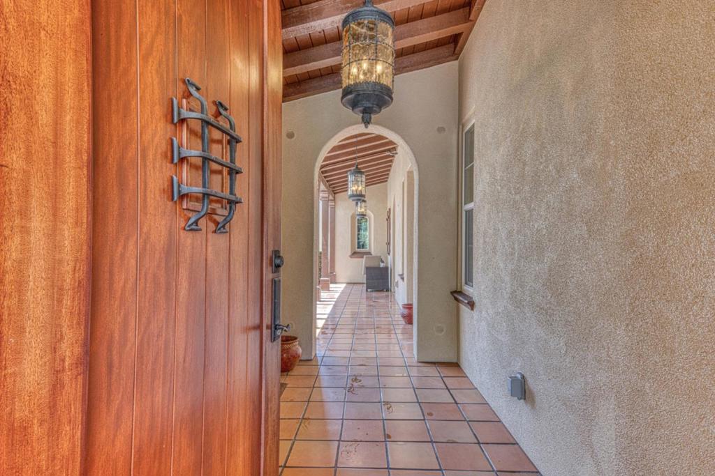 7271 Eagle Ridge Drive Property Photo 6