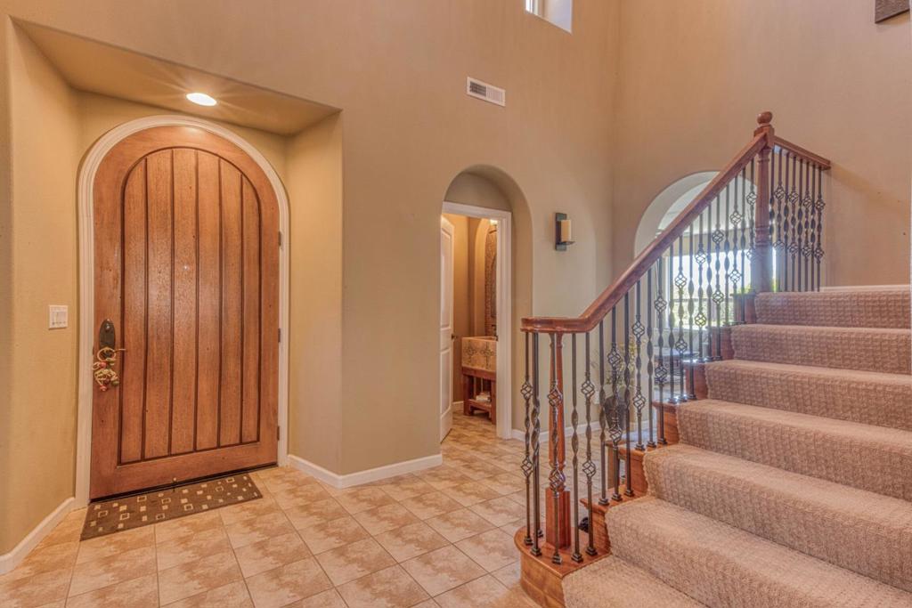 7271 Eagle Ridge Drive Property Photo 9