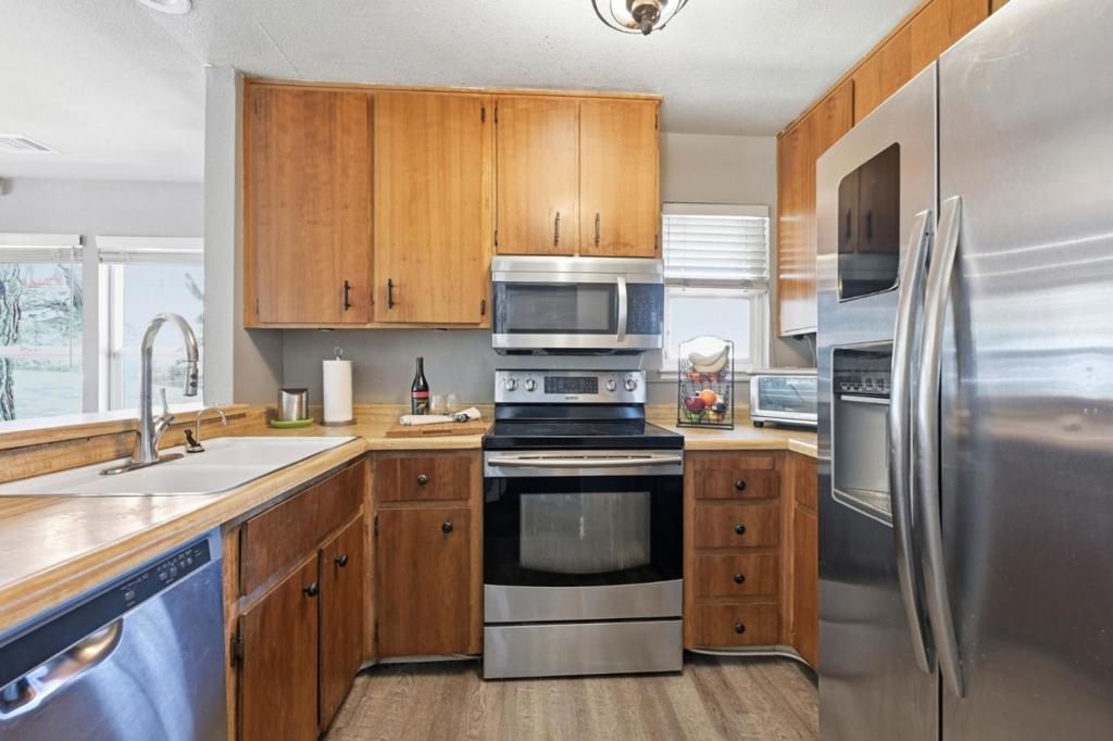 1204 Wisconsin Street Property Photo 8