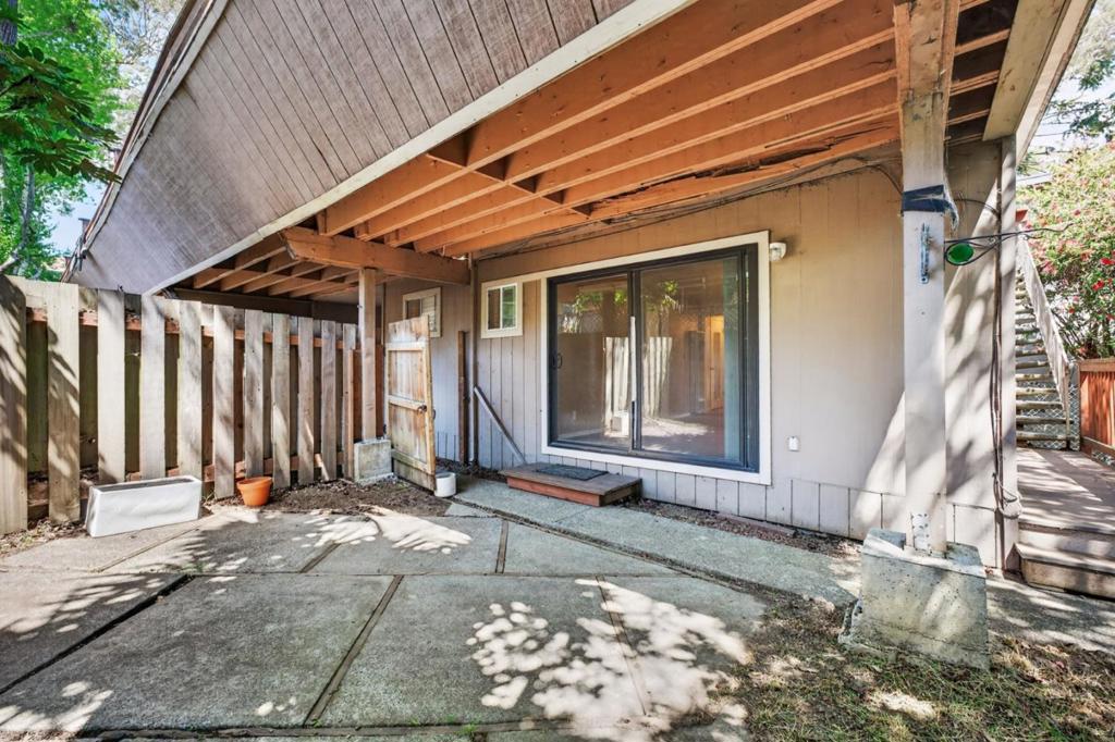 407 Maple Street Property Photo 8