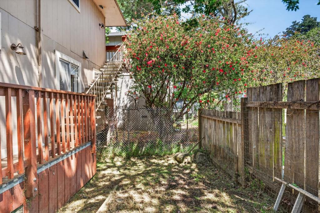 407 Maple Street Property Photo 12