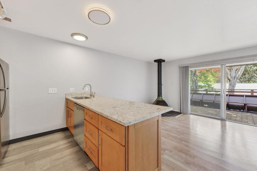 407 Maple Street Property Photo 25