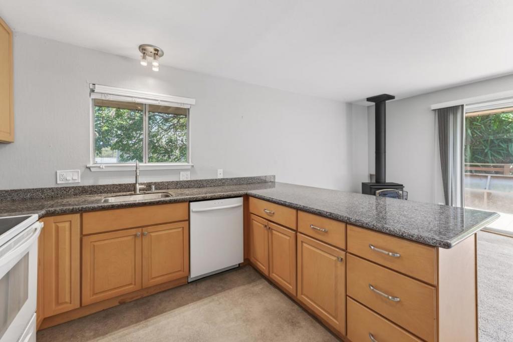407 Maple Street Property Photo 42