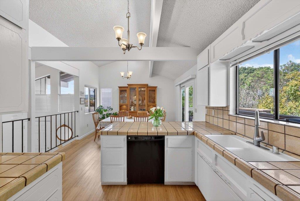 300 Columbia Street Property Photo 18