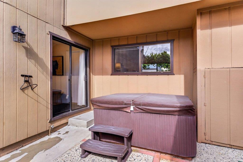 300 Columbia Street Property Photo 29