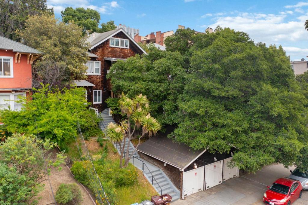 260 Park View Terrace Property Photo 1