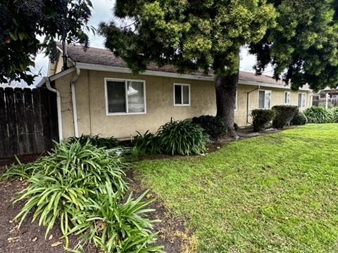 26047 Gading Road Property Photo 5