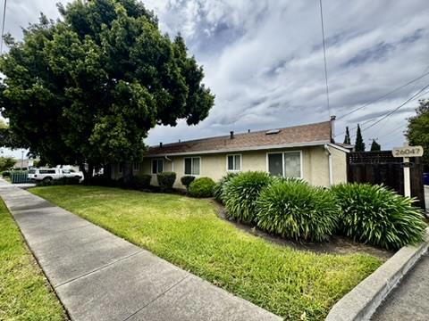 26047 Gading Road Property Photo 17