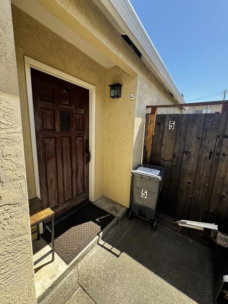 26047 Gading Road Property Photo 27