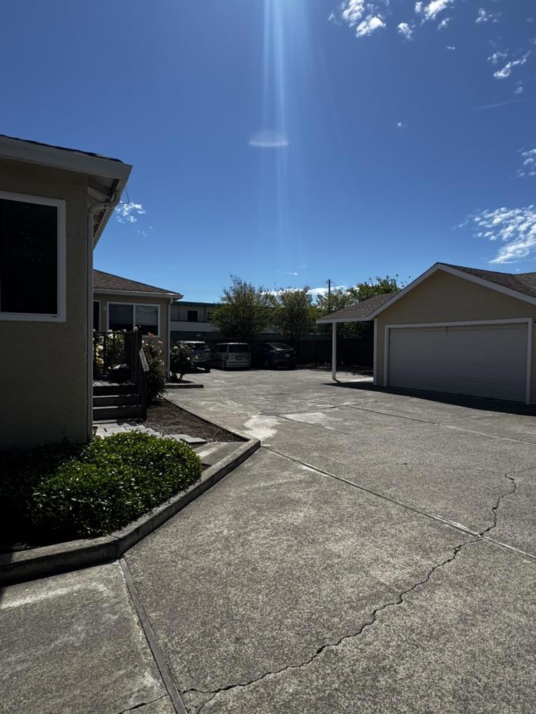 26047 Gading Road Property Photo 59