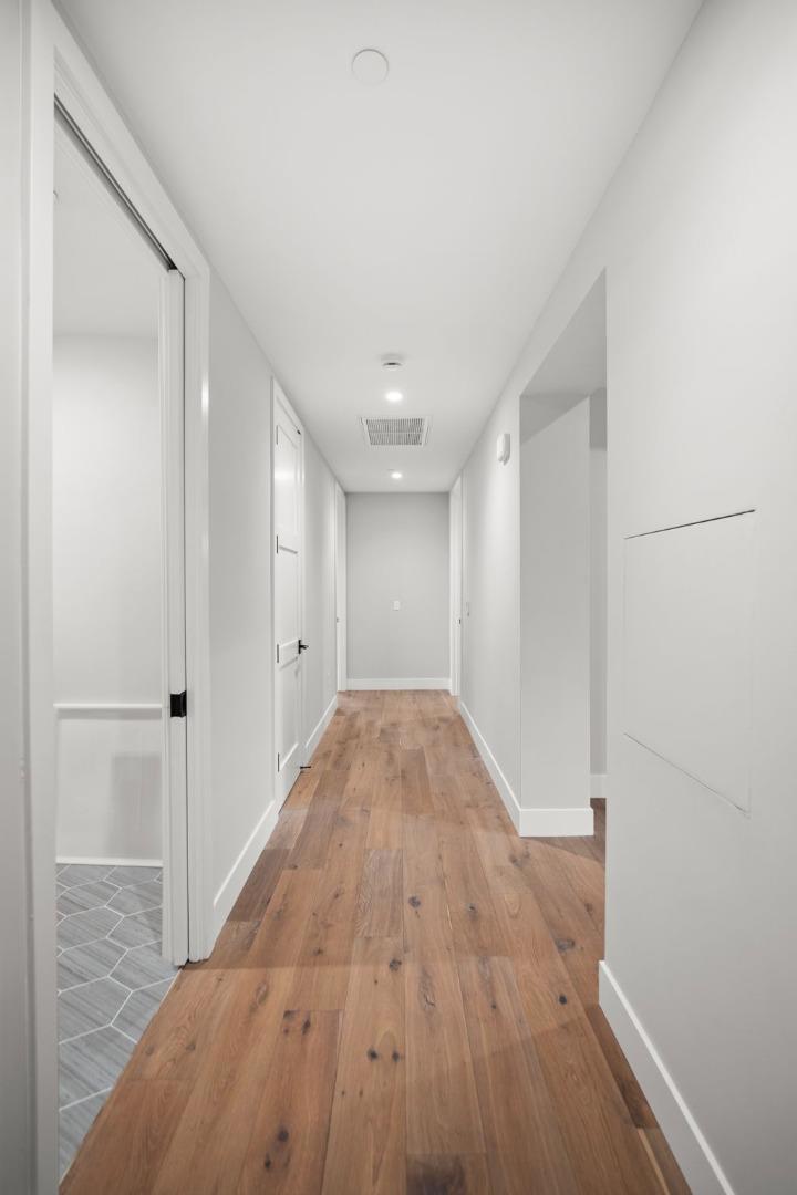237 Hope Street Property Photo 15