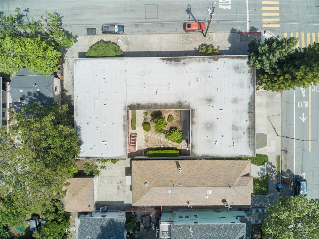 121 N 8th Street Property Photo 17