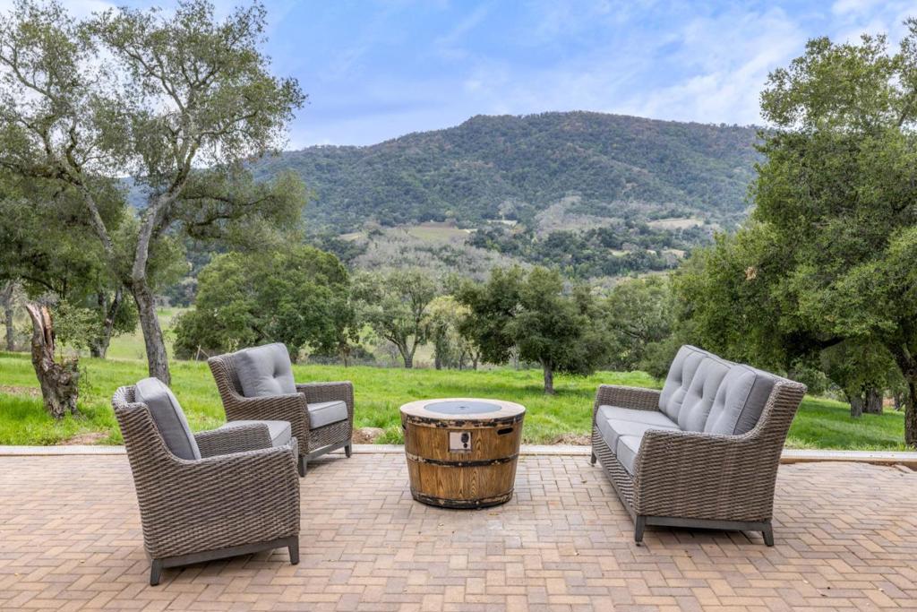 19235 Cachagua Road Property Photo 14
