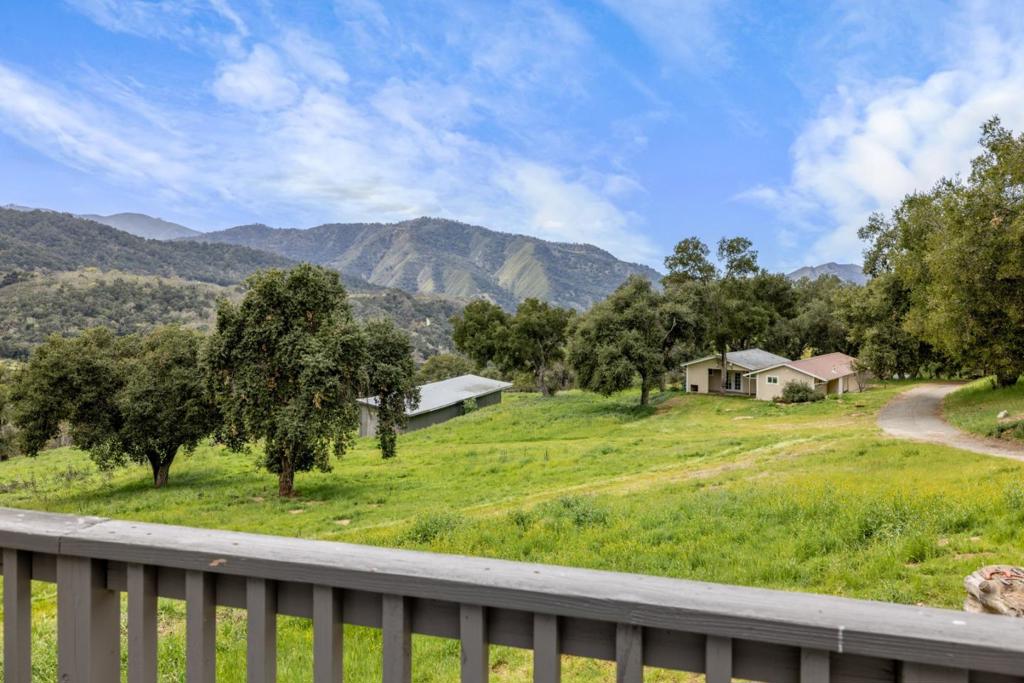 19235 Cachagua Road Property Photo 16