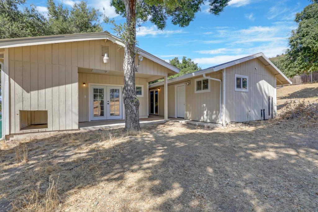 19235 Cachagua Road Property Photo 18
