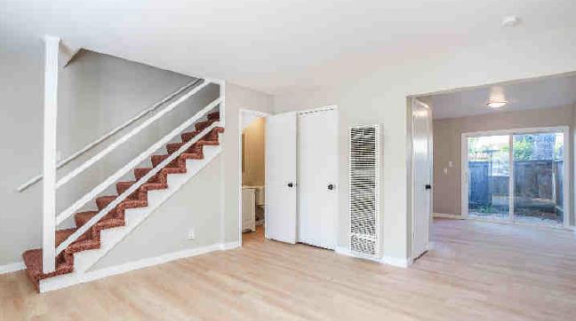 29324 Dixon Street Property Photo 5