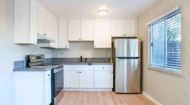 29324 Dixon Street Property Photo 6